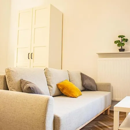 Mieszkanie W Sercu Warszawy