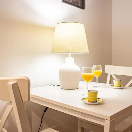 Mieszkanie W Sercu Warszawy *