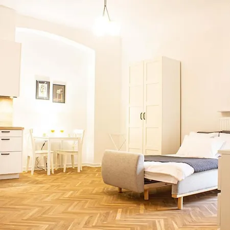 Mieszkanie W Sercu Warszawy *